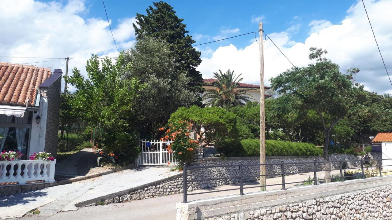 Lilianka Hotel Selce Exterior foto